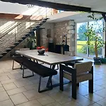 Ferienhaus Les Cousteres De 16 Personnes
