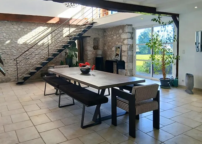 بيت للعطل Les Cousteres De 16 Personnes